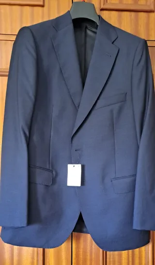 Traje de chaqueta azul para caballero