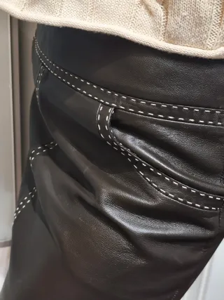 Falda cuero HOSS t-40