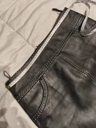 Falda cuero HOSS t-40