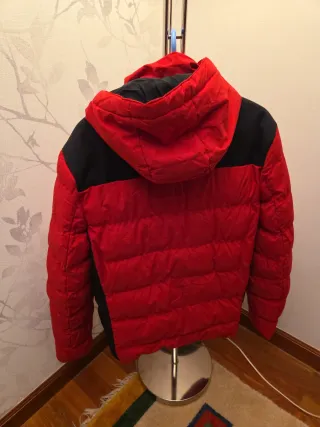 Chaqueta acolchada Easy Wear roja y negra T48.