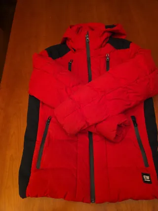 Chaqueta acolchada Easy Wear roja y negra T48.