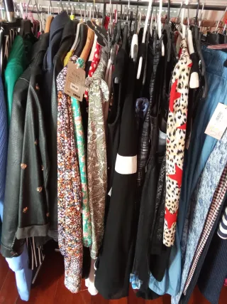 Ropa chica y señora de todo y ropa fiesta