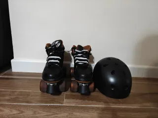 Patines 4 Ruedas + Casco + Bolsa