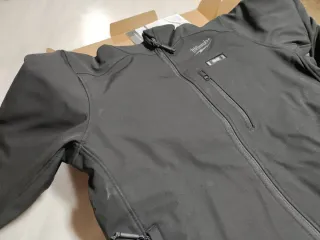 Chaqueta calefactada Milwaukee M12 HJBL5