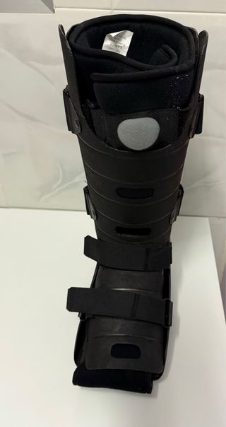 Bota ortopédica ajustable