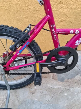 Bicicleta Fucsia Bora 3-7 Años
