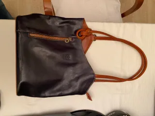 Bolso/Mochila Piel Negro y Marrón