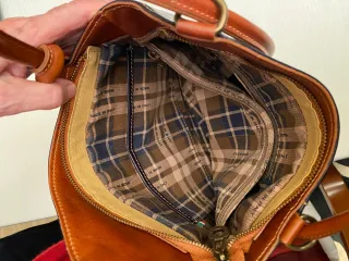 Bolso/Mochila Piel Negro y Marrón