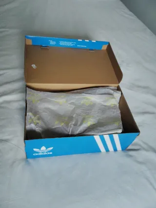 Zapatillas Adidas Samba Mujer T. 40 Verde y Blanca