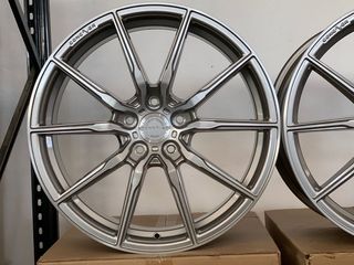 2+2 llantas 8.5x20 y 10x20 5x120 concaver CVR4