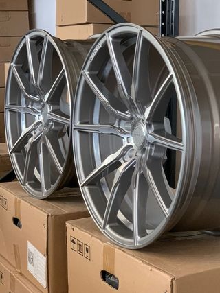 2+2 llantas 8.5x20 y 10x20 5x120 concaver CVR4