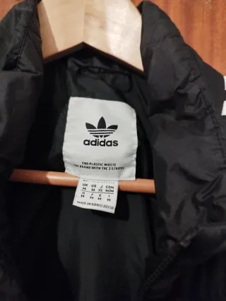 Chaqueta Adidas impermeable negra