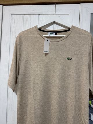 Camiseta Lacoste nueva con etiqueta