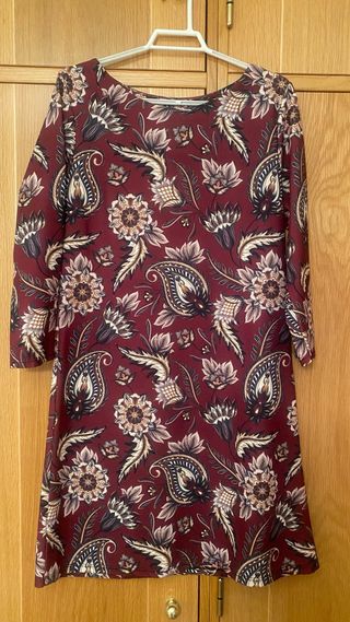 Vestido burdeos estampado floral