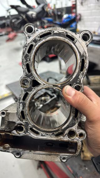 cilindro y pistón Tmax 530