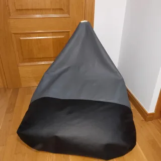 Puff Gamer Pirámide Polipiel. Marca Happers