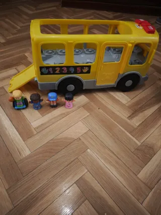 Autobús escolar de juguete