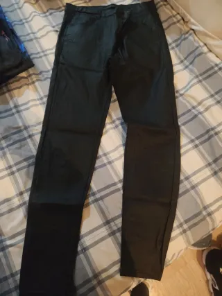 Pantalón negro