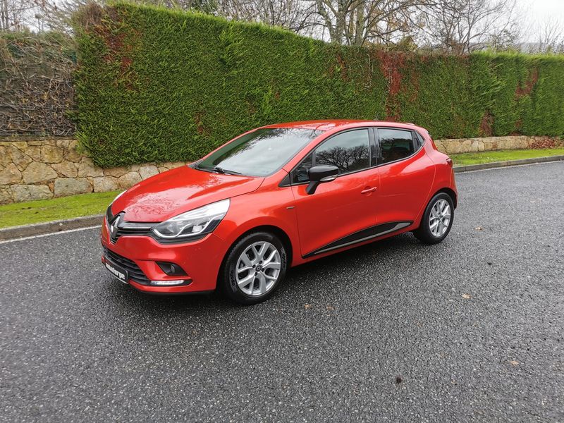Renault Clio Sport Tourer TCe Energy Limited 2019