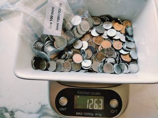 Oltre 1,2 kg Monete Lire 50 e 100 Mini LEGGI