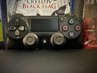 PS4 da 1 Terabyte impeccabile, giochi, controller, cavi