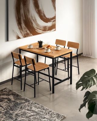 NOVEDAD REBAJADO! Mesa alta y 4 cómodos taburetes