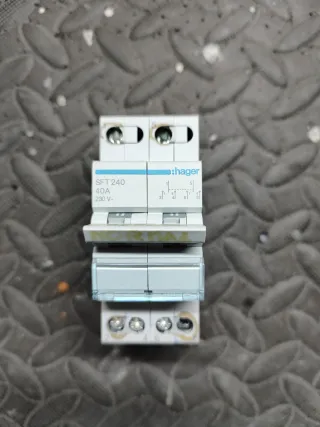 Disyuntor bipolar Hager 40A 3 posiciones