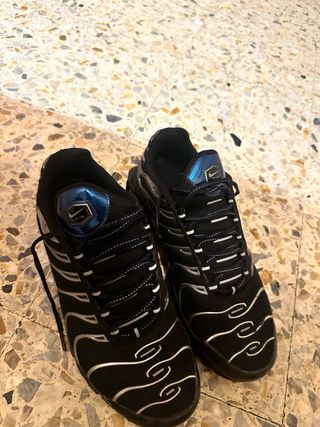 Zapatillas Nike TN Air Max Negras y Grises Origina