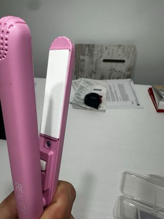 Plancha de pelo de viaje Lefties