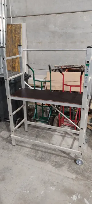 Andamio Plegable con Plataforma, como nuevo