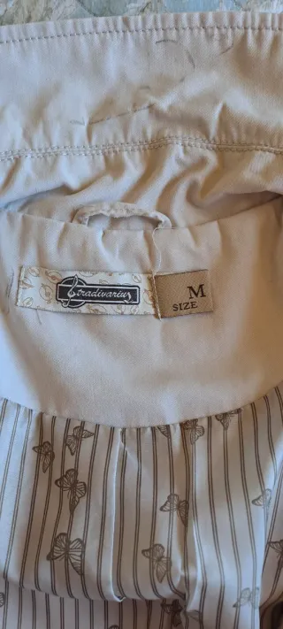 Gabardina Stradivarius Beige Talla M