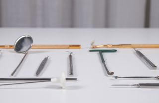 Set strumenti odontoiatrici vintage anni '60