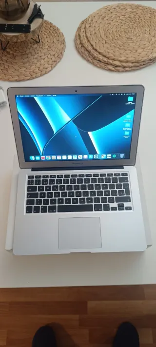 MacBook Air 2017 i5 Plata