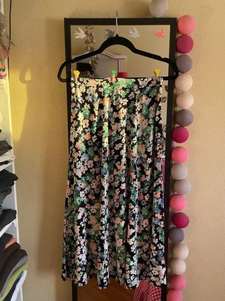 Conjunto top y falda H&M flores
