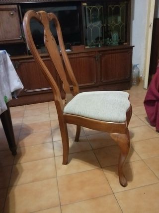 Juego de 4 sillas vintage de madera y tela