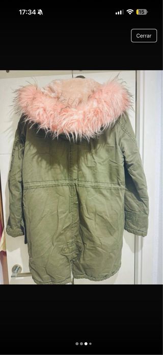 Chaqueta parka verde con forro rosa