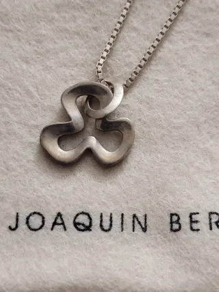 Colgante plata Joaquín Berao.