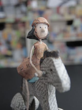 Figura de papel maché