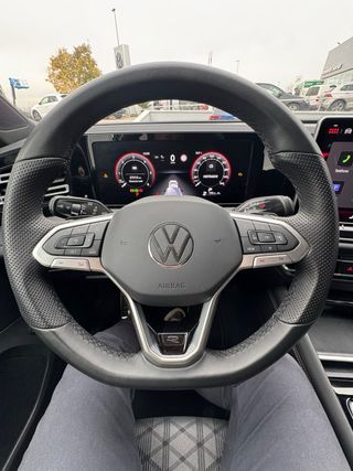 VW Tiguan New R-Line 2.0TDi 150cv automatico