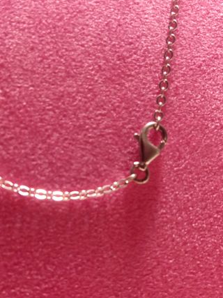 Cadena con colgante de cruz