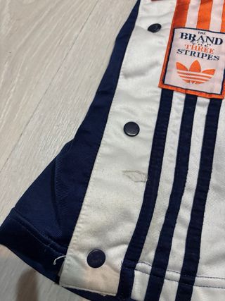 Pantalones Adidas con botones Breakaway y2k