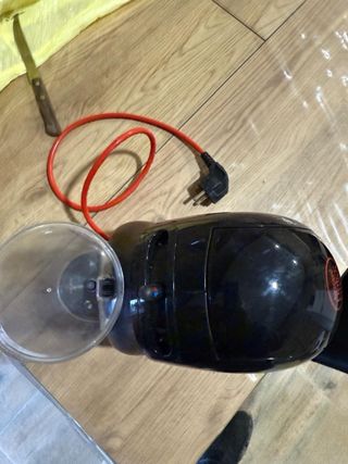 Cafetera Dolce Gusto Negra