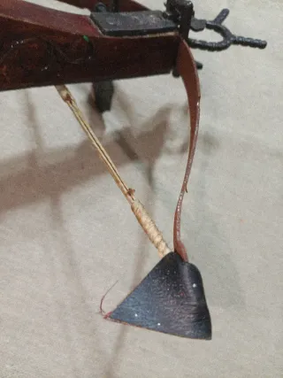 Balestra ornamento in legno