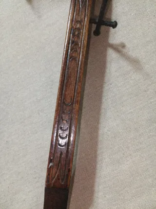 Balestra ornamento in legno