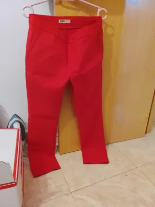 Pantalones rojos MSD
