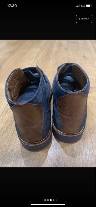Botines de piel azul talla 37 para niño. sin uso.
