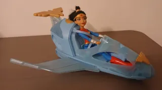 Wonder Woman e aereo invisibile