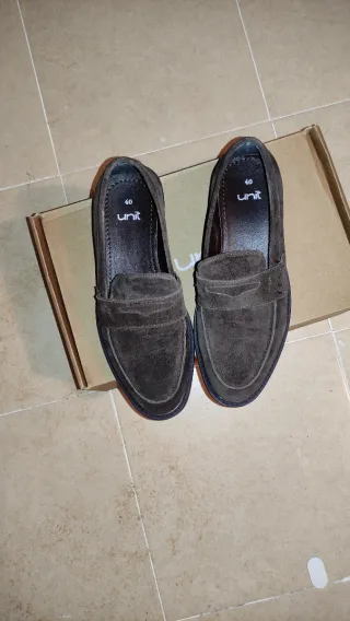 Mocasines de piel marrón Unit talla 40.