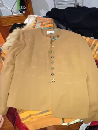 Chaqueta marrón elegante