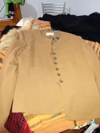 Chaqueta marrón elegante